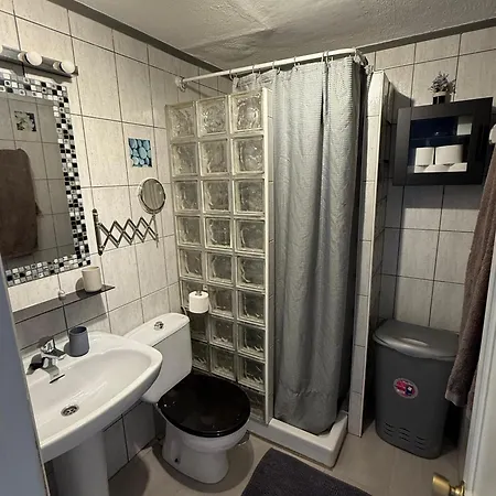 Aloha Apartment *